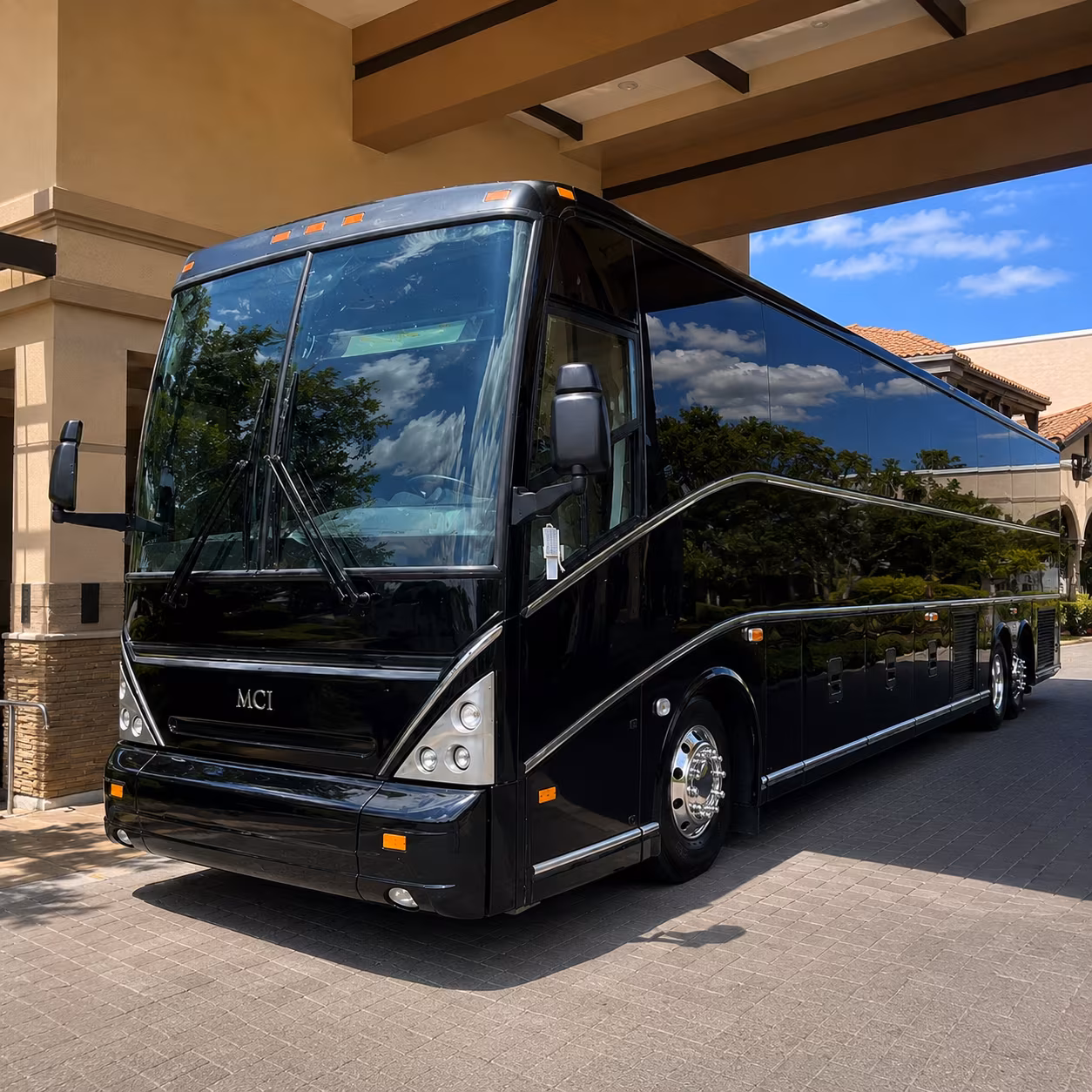 airport shuttle buses for newport news business travelers