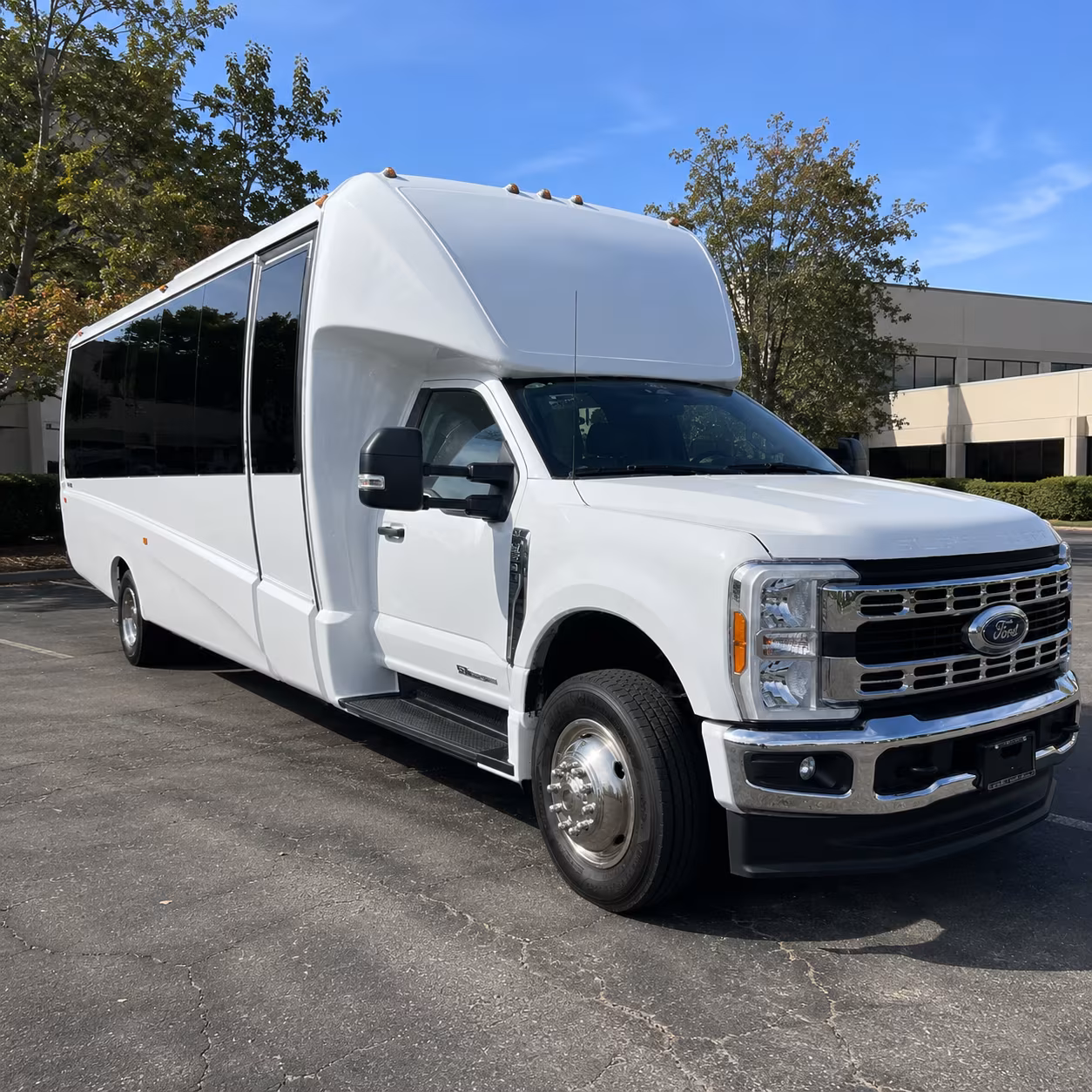 bus rentals for corporate retreats and team outings across the historic triangle
