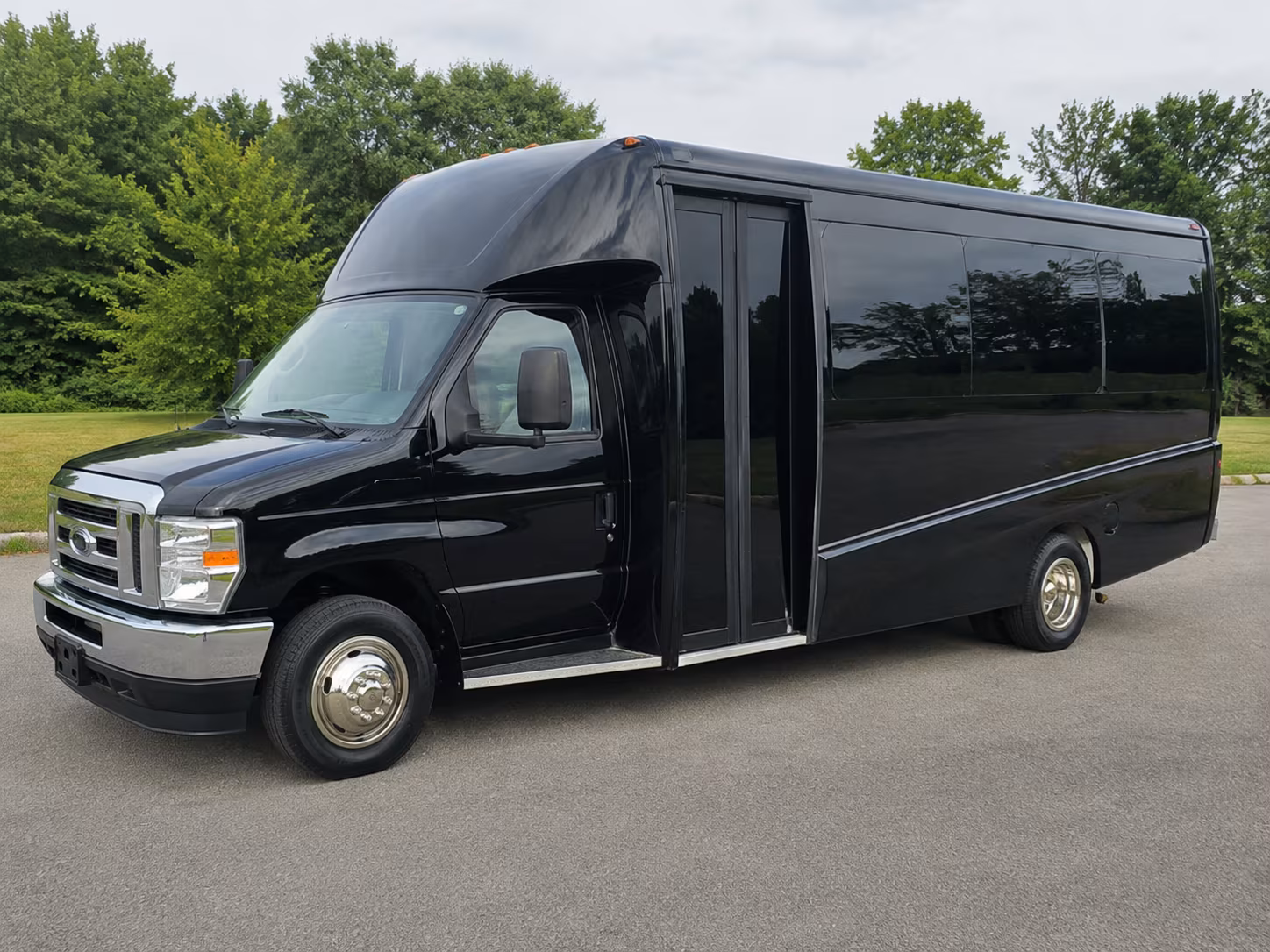 buses for mariners museum field trips and newport news waterfront education days