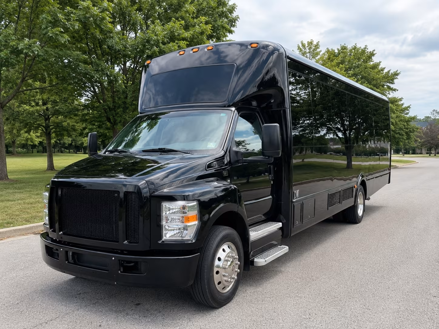 can i book a one way a round trip or a multi day package in newport news