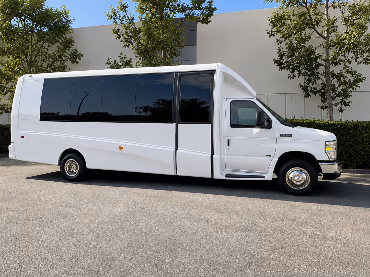 charter buses for corporate events at newport news shipbuilding and defense contractors
