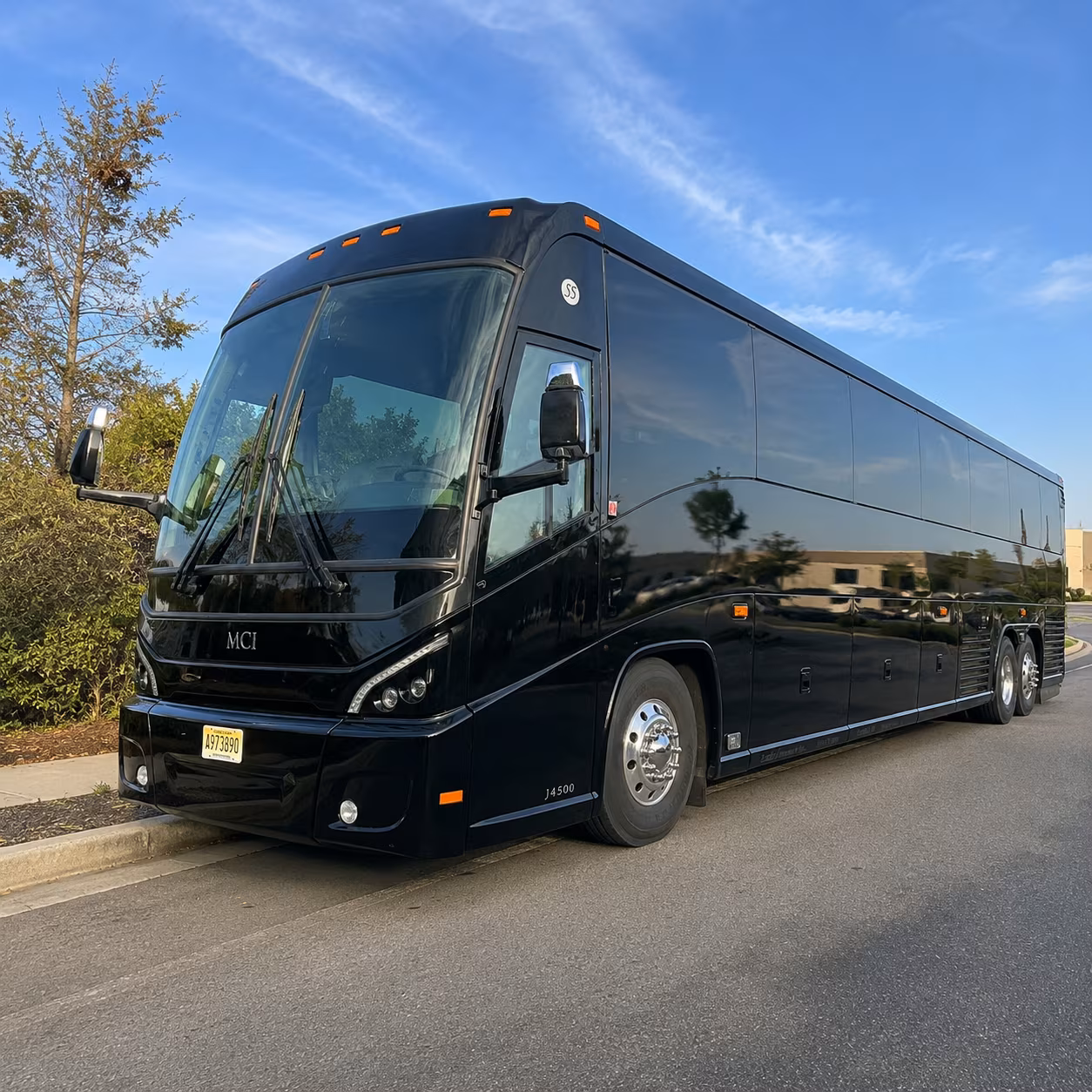 charter buses to veterans united home loans amphitheater shows