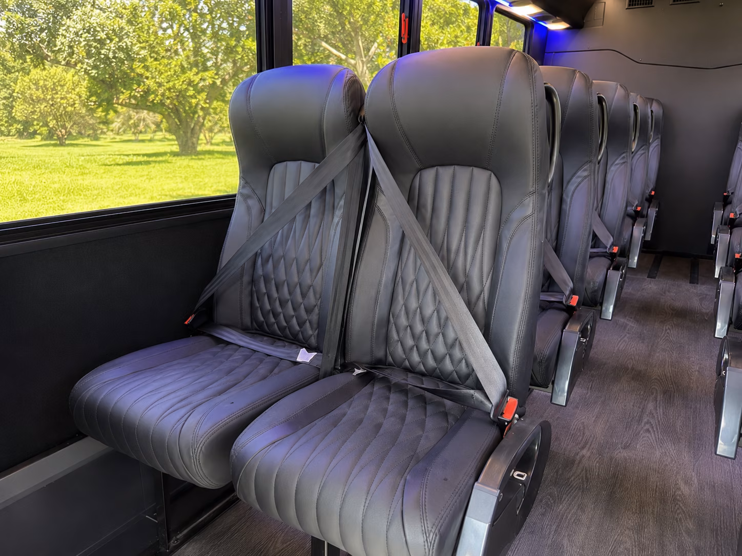 newport news 18 passenger minibus interior