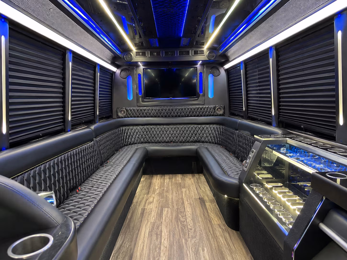 newport news holiday party bus rental