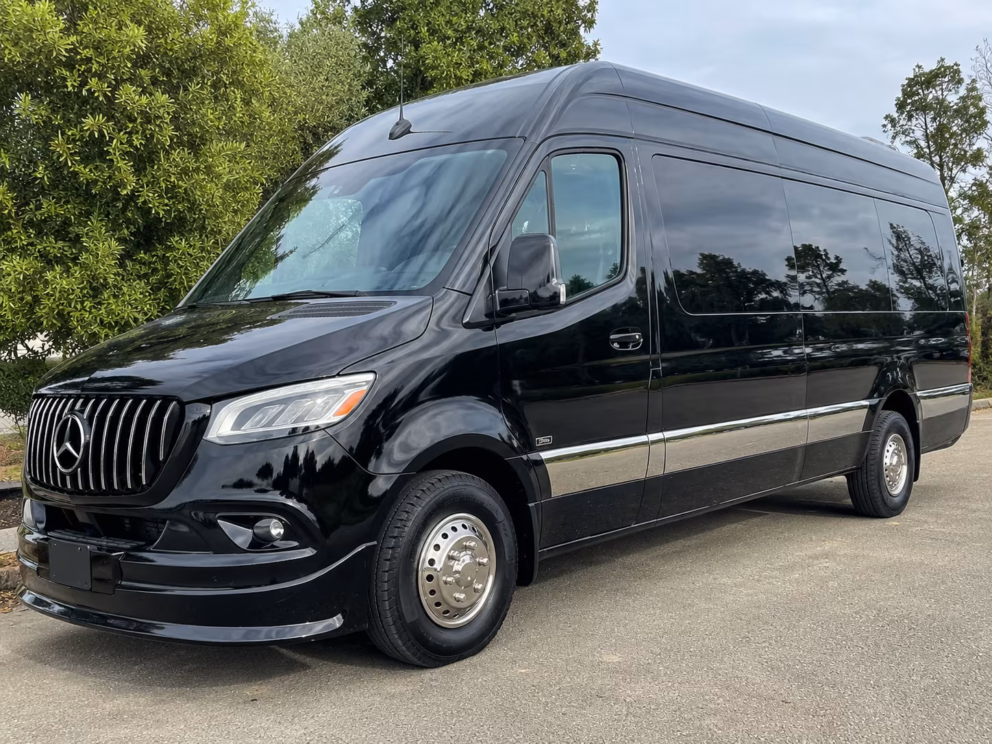 newport news wine tour transportation