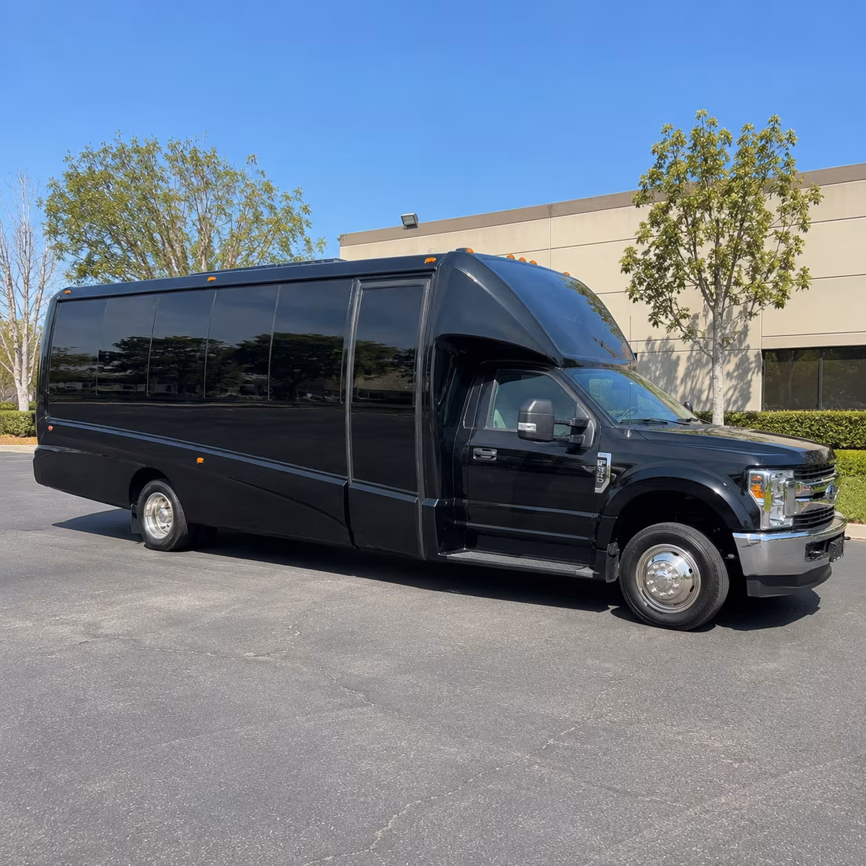 party bus transportation for newport news peninsula area